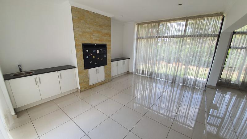 4 Bedroom Property for Sale in Zambezi Country Estate Gauteng