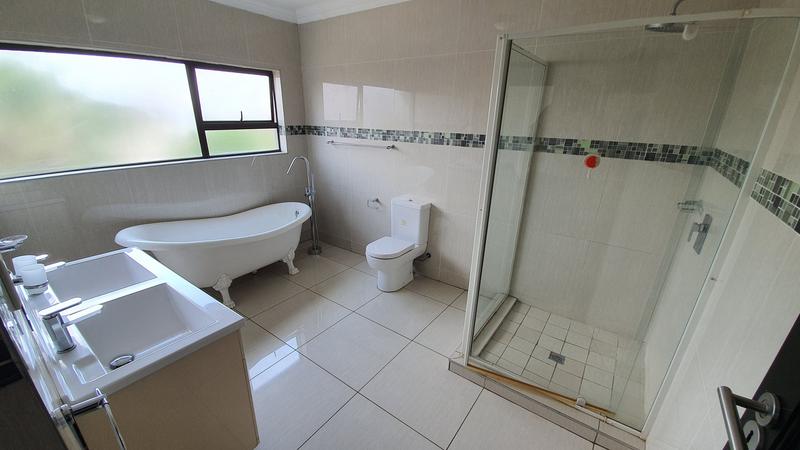 4 Bedroom Property for Sale in Zambezi Country Estate Gauteng