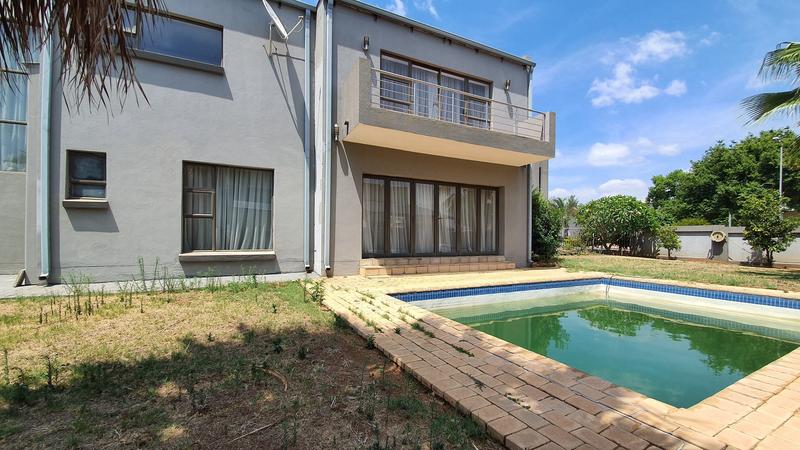 4 Bedroom Property for Sale in Zambezi Country Estate Gauteng