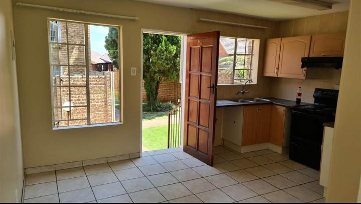 To Let 1 Bedroom Property for Rent in Van Riebeeck Park Gauteng