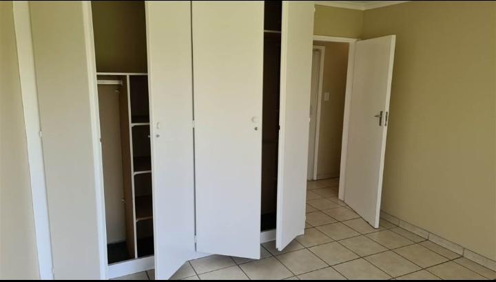 To Let 1 Bedroom Property for Rent in Van Riebeeck Park Gauteng