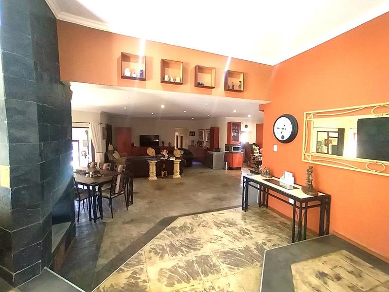 4 Bedroom Property for Sale in Featherbrooke Estate Gauteng