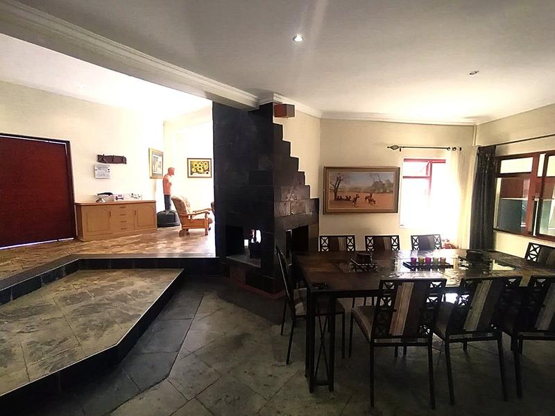 4 Bedroom Property for Sale in Featherbrooke Estate Gauteng