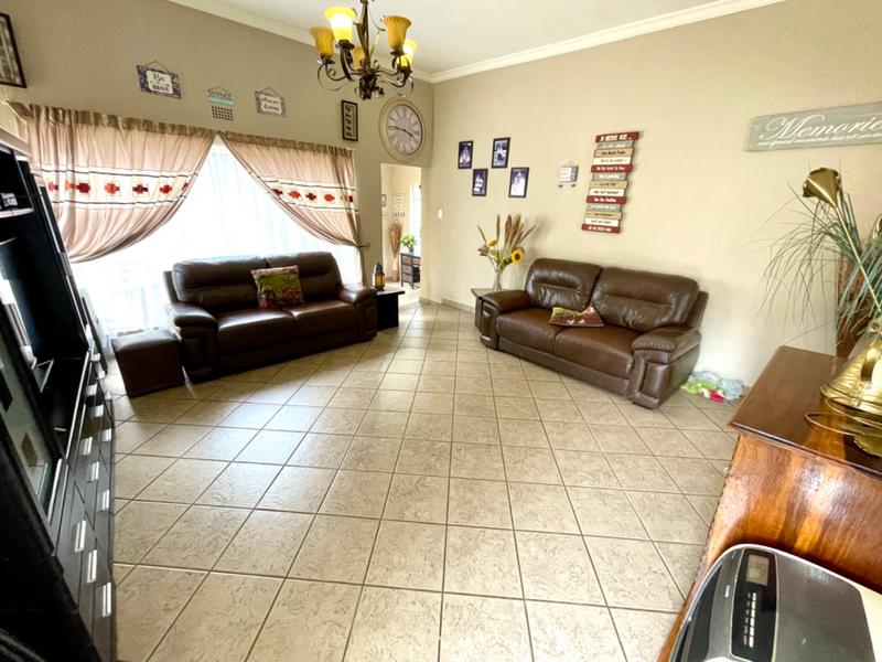 4 Bedroom Property for Sale in Noordheuwel Gauteng