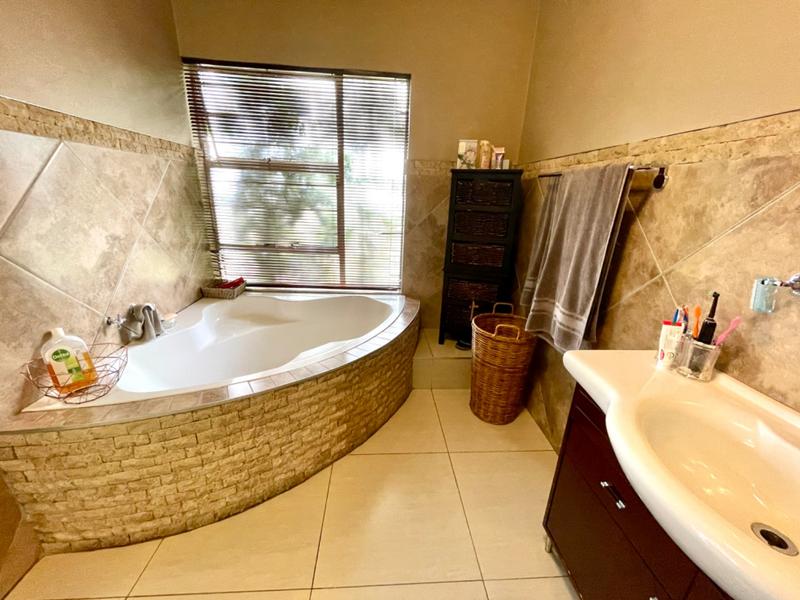 4 Bedroom Property for Sale in Noordheuwel Gauteng