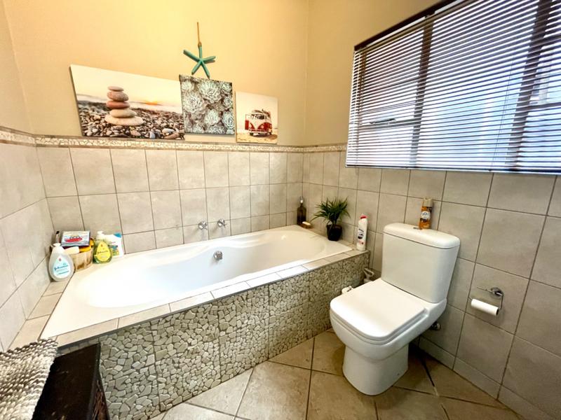 4 Bedroom Property for Sale in Noordheuwel Gauteng