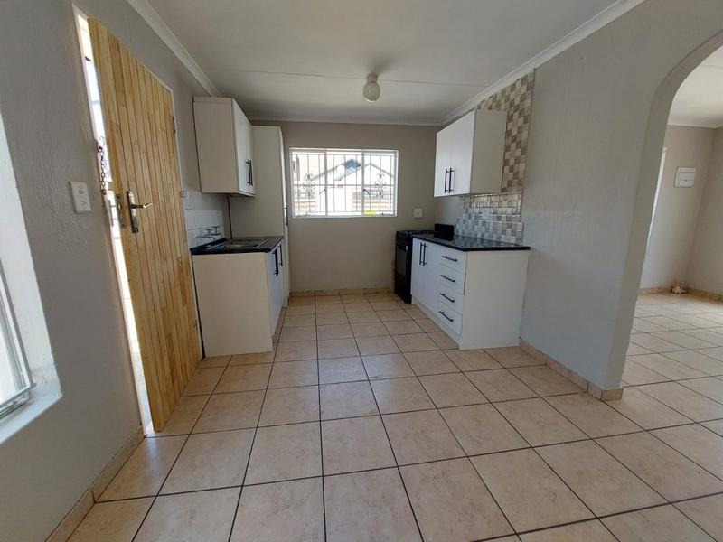 3 Bedroom Property for Sale in Lotus Gardens Gauteng