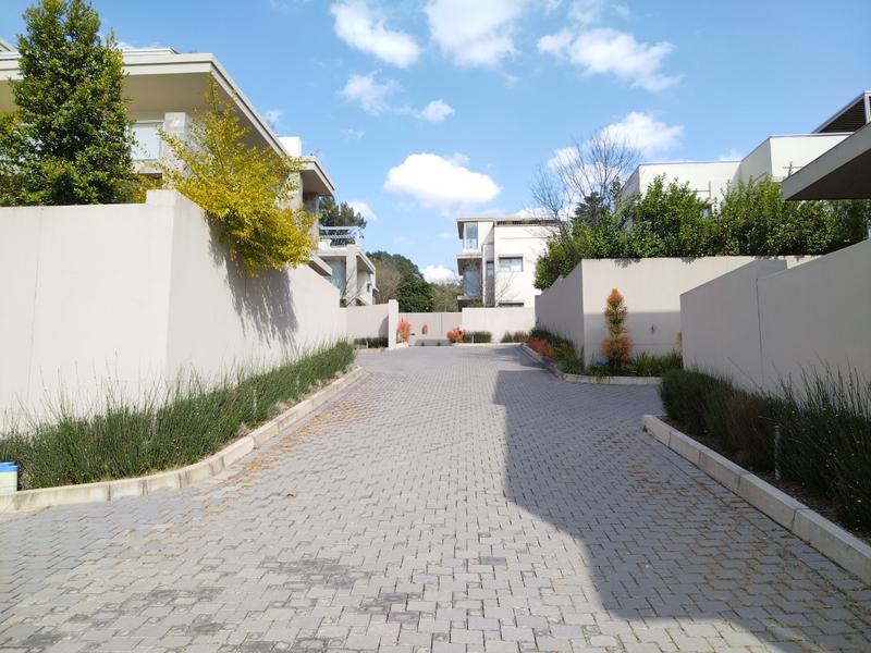 To Let 3 Bedroom Property for Rent in Bryanston Gauteng