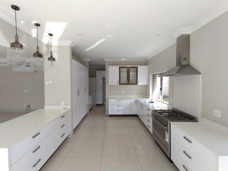 To Let 3 Bedroom Property for Rent in Bryanston Gauteng