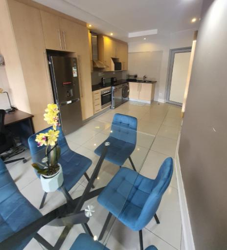 To Let 2 Bedroom Property for Rent in Sandton Central Gauteng