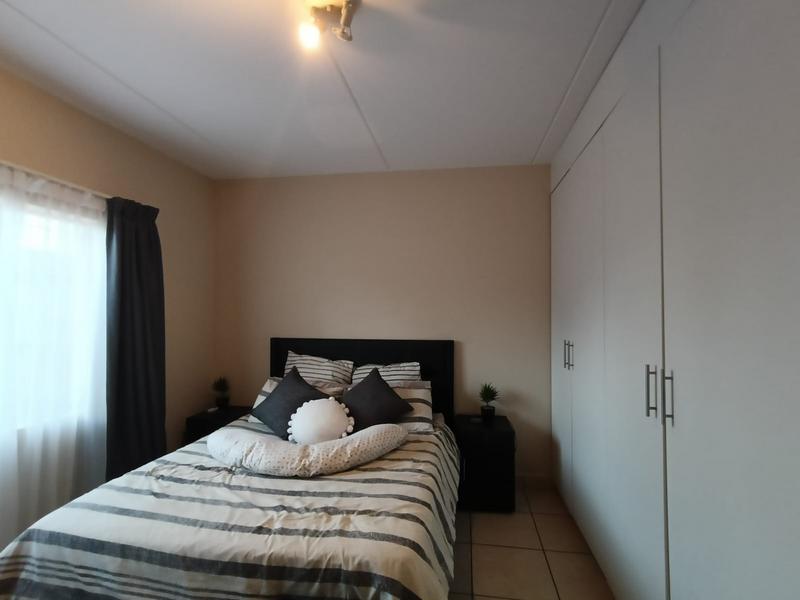 To Let 2 Bedroom Property for Rent in Petersfield Gauteng