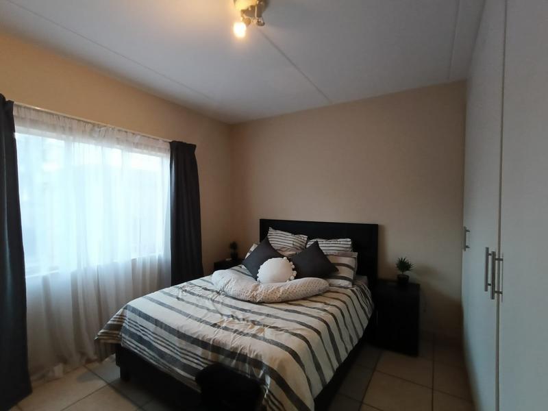 To Let 2 Bedroom Property for Rent in Petersfield Gauteng