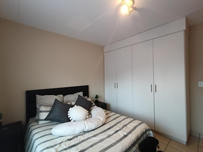 To Let 2 Bedroom Property for Rent in Petersfield Gauteng