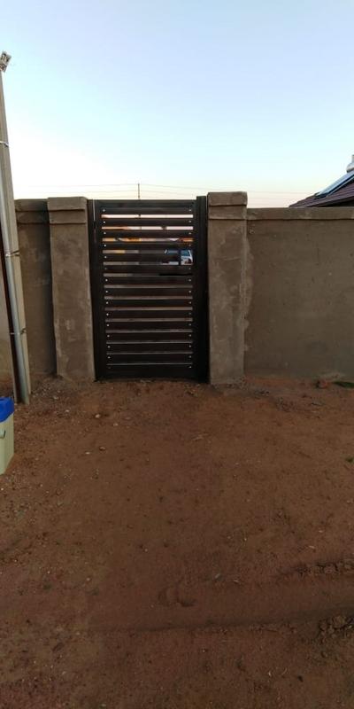 To Let 3 Bedroom Property for Rent in Azaadville Gauteng