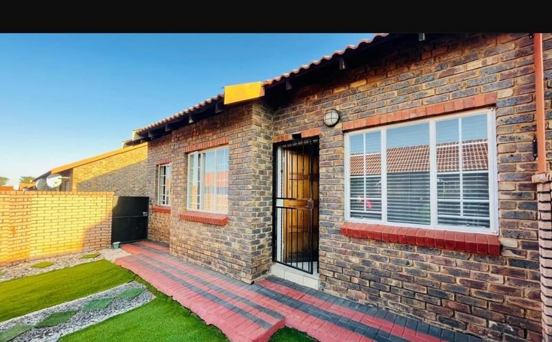 To Let 3 Bedroom Property for Rent in The Orchards Gauteng