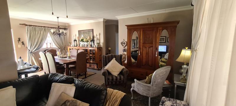 3 Bedroom Property for Sale in Annlin Gauteng