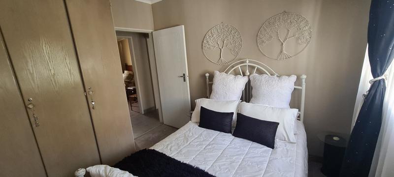 3 Bedroom Property for Sale in Annlin Gauteng