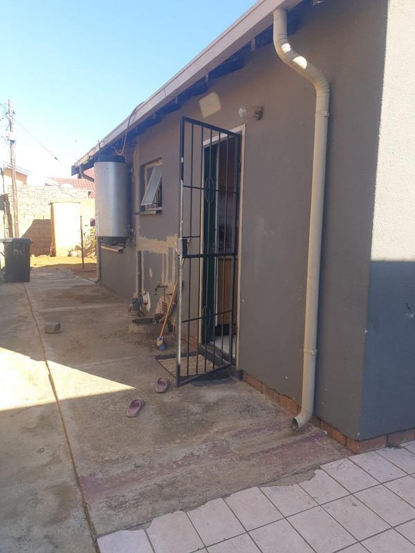 To Let 3 Bedroom Property for Rent in Dobsonville Gardens Gauteng