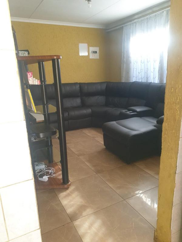 To Let 3 Bedroom Property for Rent in Dobsonville Gardens Gauteng