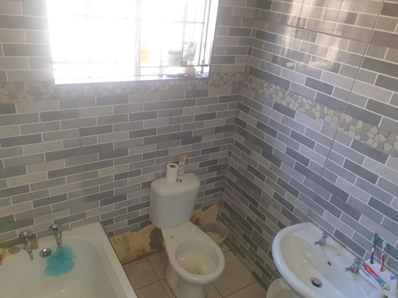 To Let 3 Bedroom Property for Rent in Dobsonville Gardens Gauteng