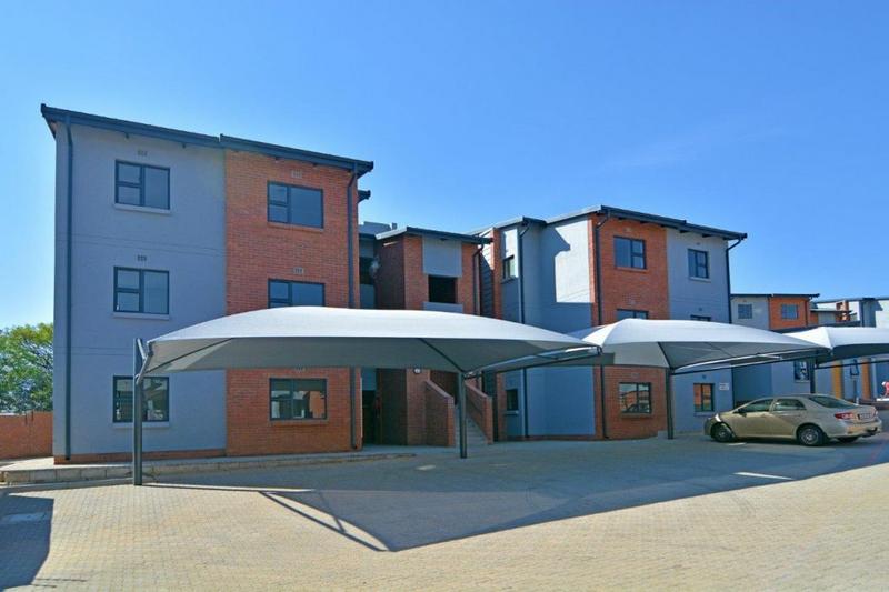 To Let 2 Bedroom Property for Rent in Grand Central Gauteng