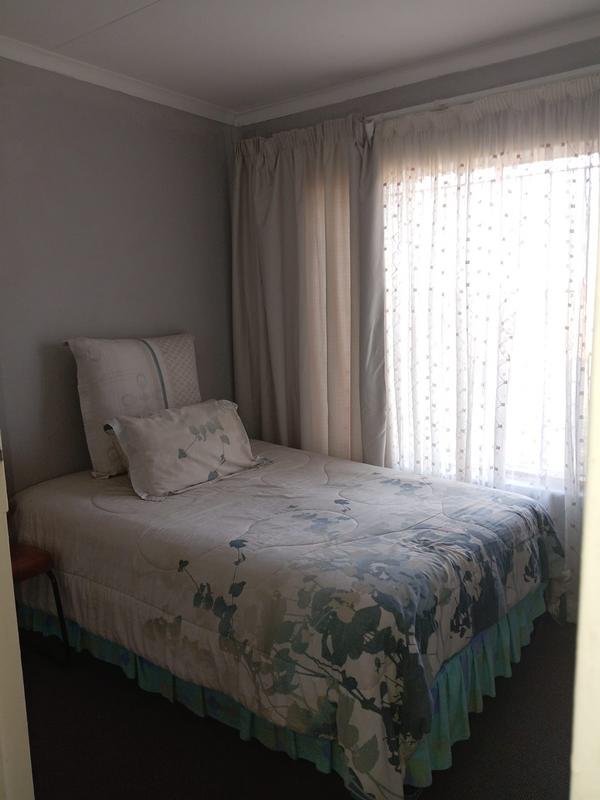 3 Bedroom Property for Sale in Dawn Park Gauteng