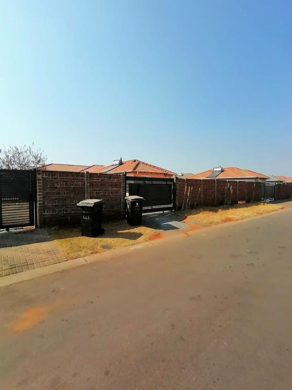 3 Bedroom Property for Sale in Dawn Park Gauteng