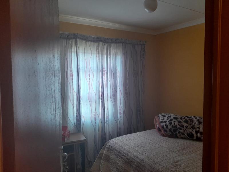 2 Bedroom Property for Sale in Palm Ridge Gauteng