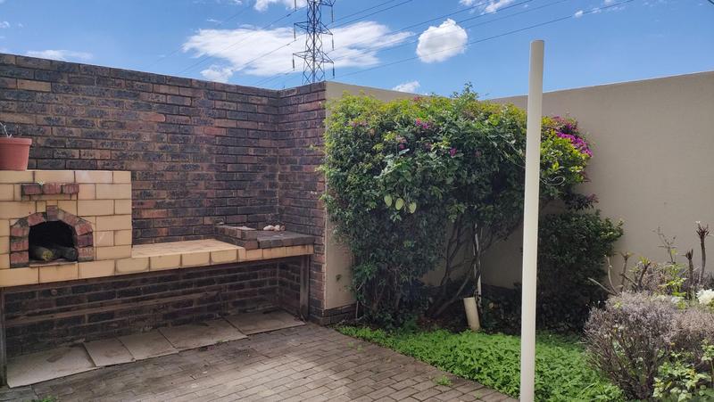 3 Bedroom Property for Sale in Bedford Gardens Gauteng