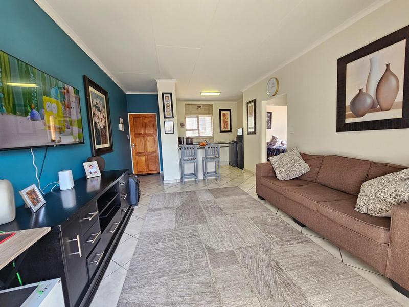 2 Bedroom Property for Sale in Helderkruin Gauteng