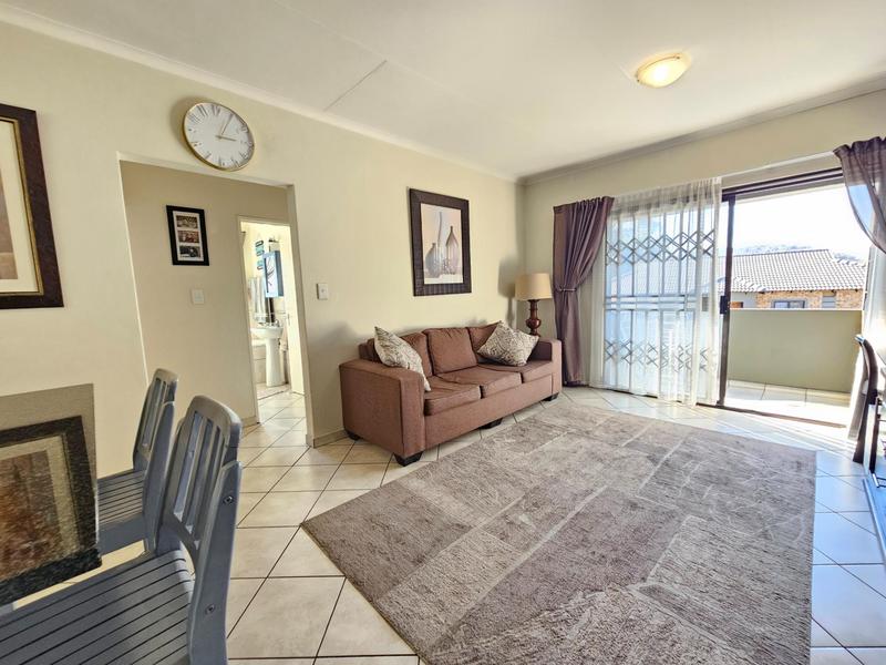 2 Bedroom Property for Sale in Helderkruin Gauteng