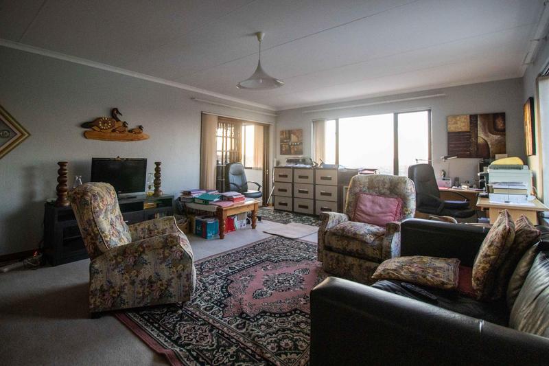 3 Bedroom Property for Sale in Helderkruin Gauteng