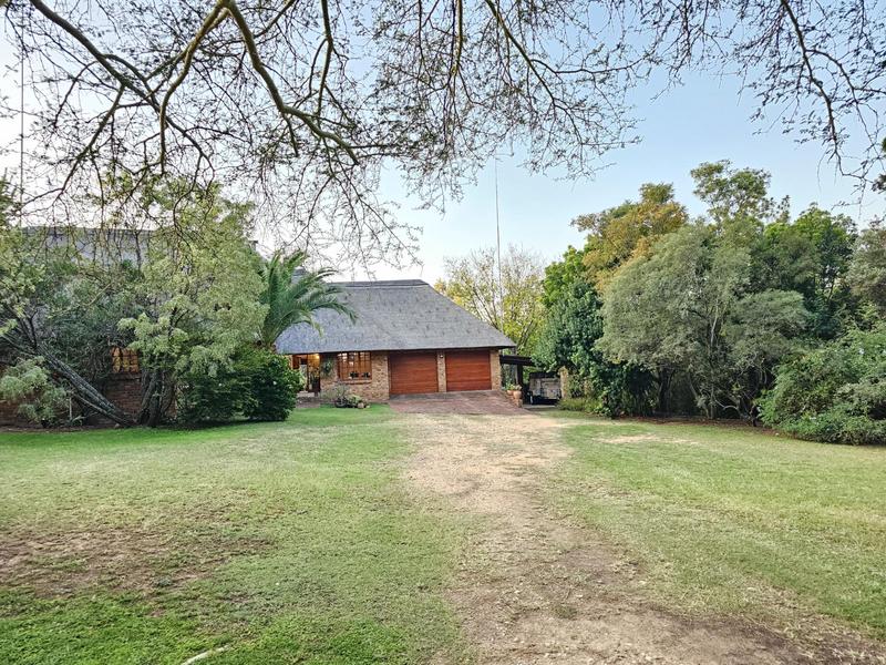 4 Bedroom Property for Sale in Ruimsig Gauteng