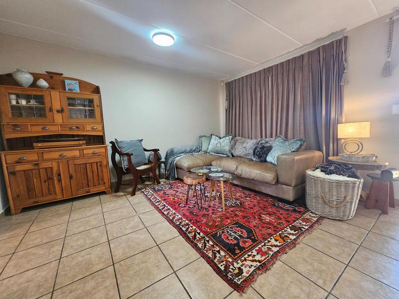 2 Bedroom Property for Sale in Wilgeheuwel Gauteng