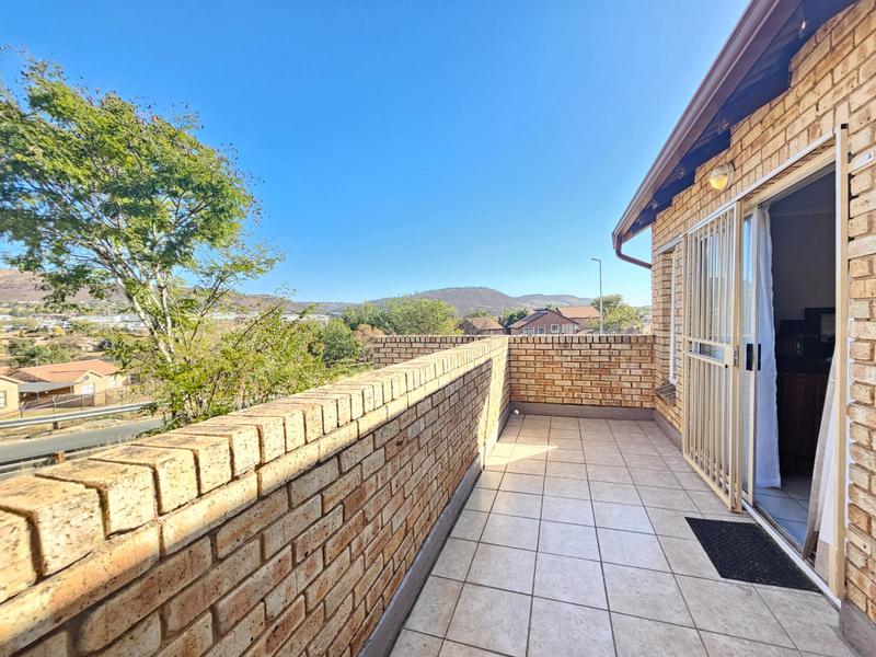 2 Bedroom Property for Sale in Wilgeheuwel Gauteng