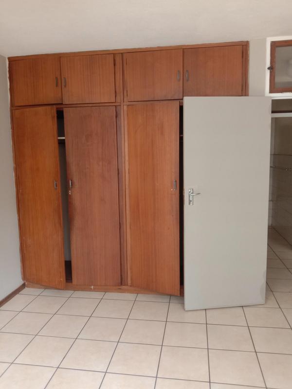 1 Bedroom Property for Sale in Sunnyside Gauteng