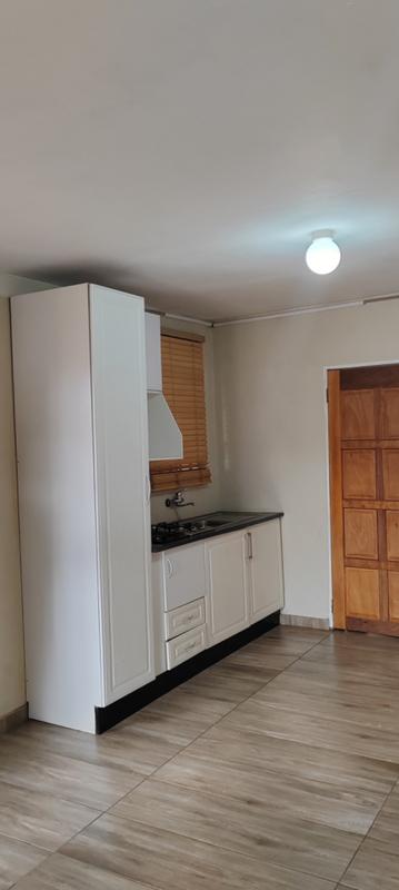 To Let 1 Bedroom Property for Rent in Molapo Gauteng