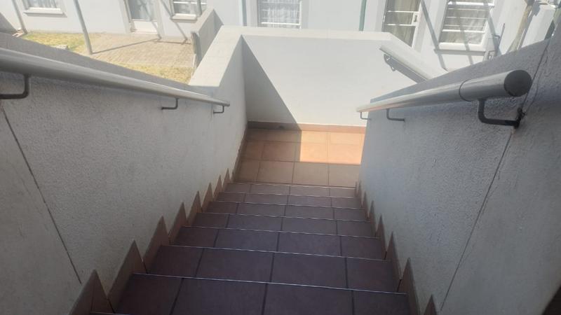 2 Bedroom Property for Sale in Aureus Gauteng