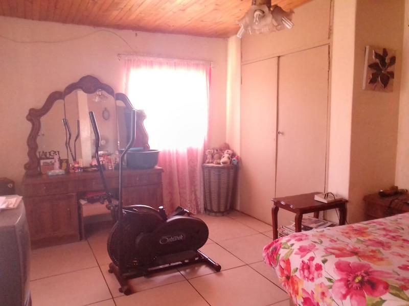 3 Bedroom Property for Sale in Louisrus Gauteng