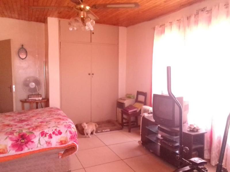 3 Bedroom Property for Sale in Louisrus Gauteng