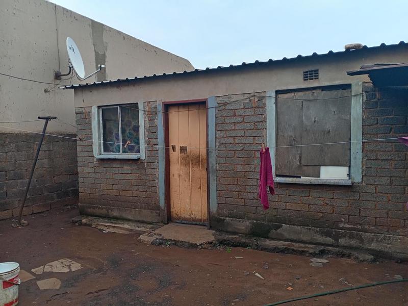 2 Bedroom Property for Sale in Katlehong South Gauteng