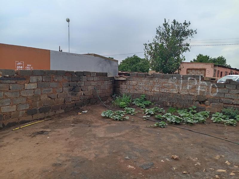 2 Bedroom Property for Sale in Katlehong South Gauteng