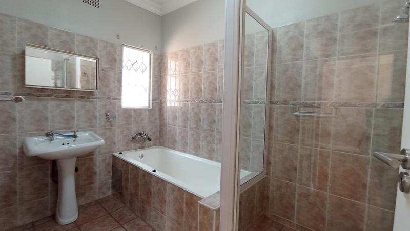 To Let 3 Bedroom Property for Rent in Eldoraigne Gauteng