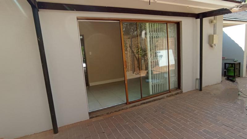 To Let 3 Bedroom Property for Rent in Eldoraigne Gauteng