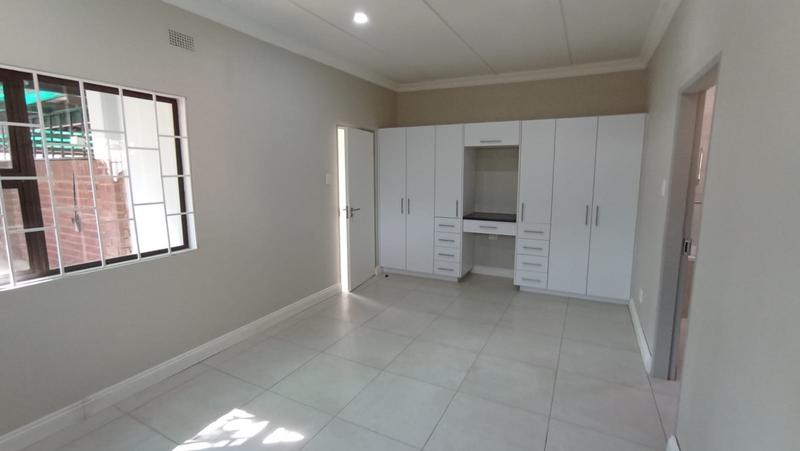 To Let 3 Bedroom Property for Rent in Eldoraigne Gauteng