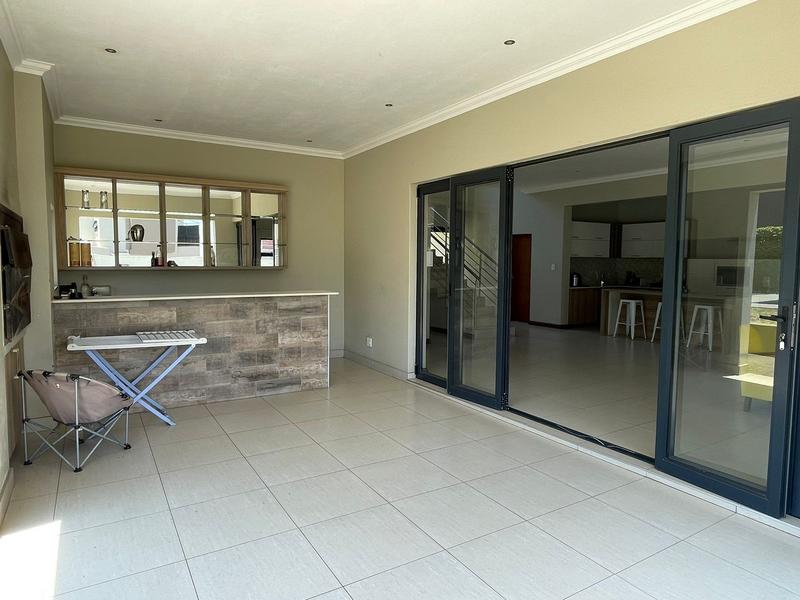 To Let 4 Bedroom Property for Rent in Copperleaf Estate Gauteng