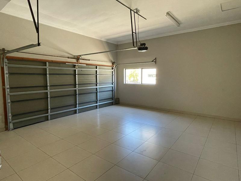 To Let 4 Bedroom Property for Rent in Copperleaf Estate Gauteng