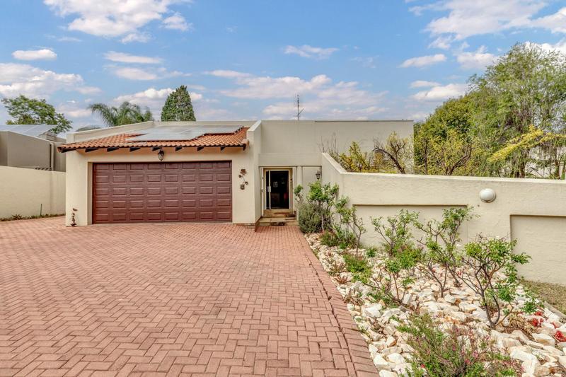 To Let 4 Bedroom Property for Rent in Fourways Gardens Gauteng