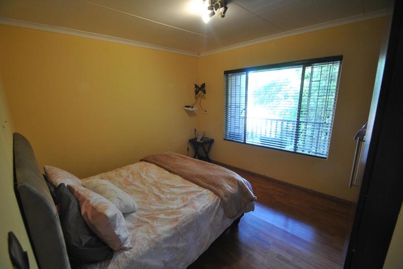 2 Bedroom Property for Sale in Mulbarton Gauteng