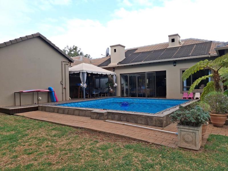 To Let 3 Bedroom Property for Rent in Midstream Estate Gauteng